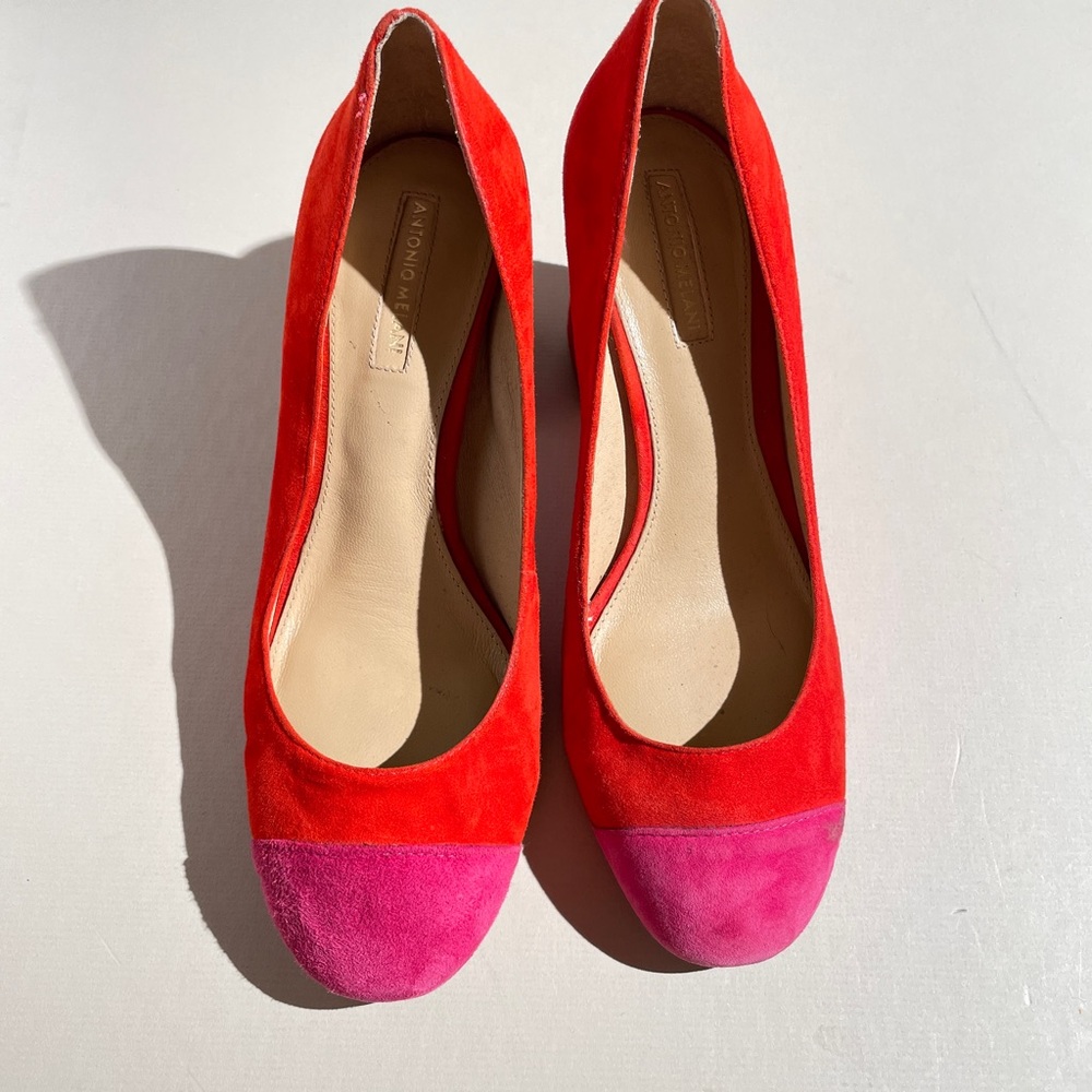 Antonio Melani suede pink and orange pumps Size 7.5